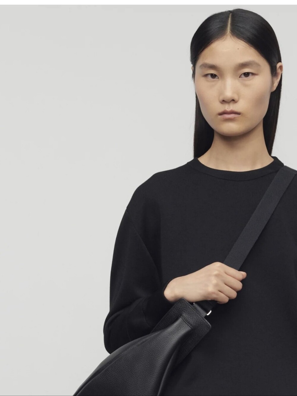 The Row Large Slouchy Banana Bag Black Pebbled Calfskin Leather Crossbody  $2550 - Picture 13 of 14